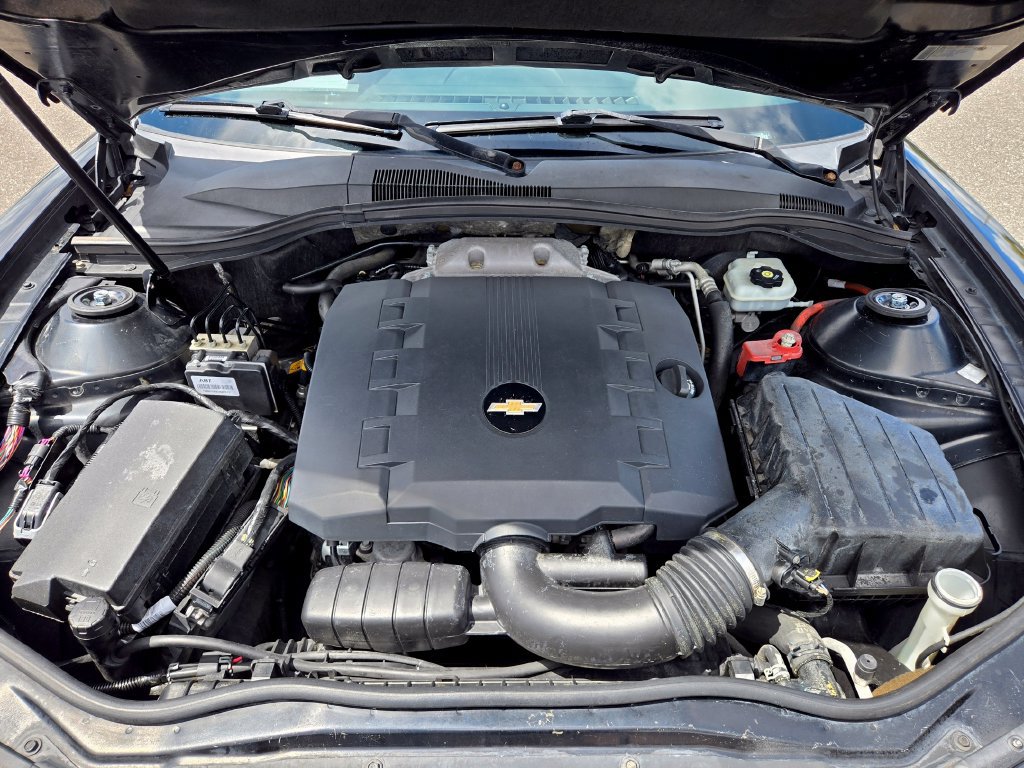 Used 2010 Chevrolet Camaro LT w/ RS Package RWD image 16