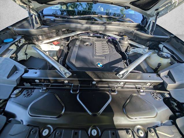 Used 2021 BMW X5 xDrive40i w/ M Sport Package AWD/4WD image 26