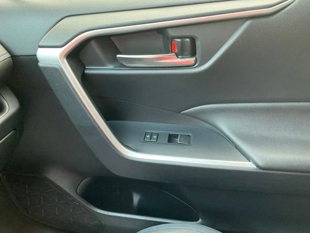 Used 2022 Toyota RAV4 SE w/ Convenience Package AWD/4WD image 21