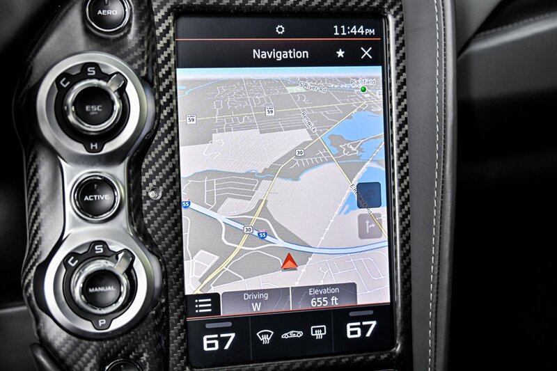 Used 2019 McLaren 720S RWD image 32
