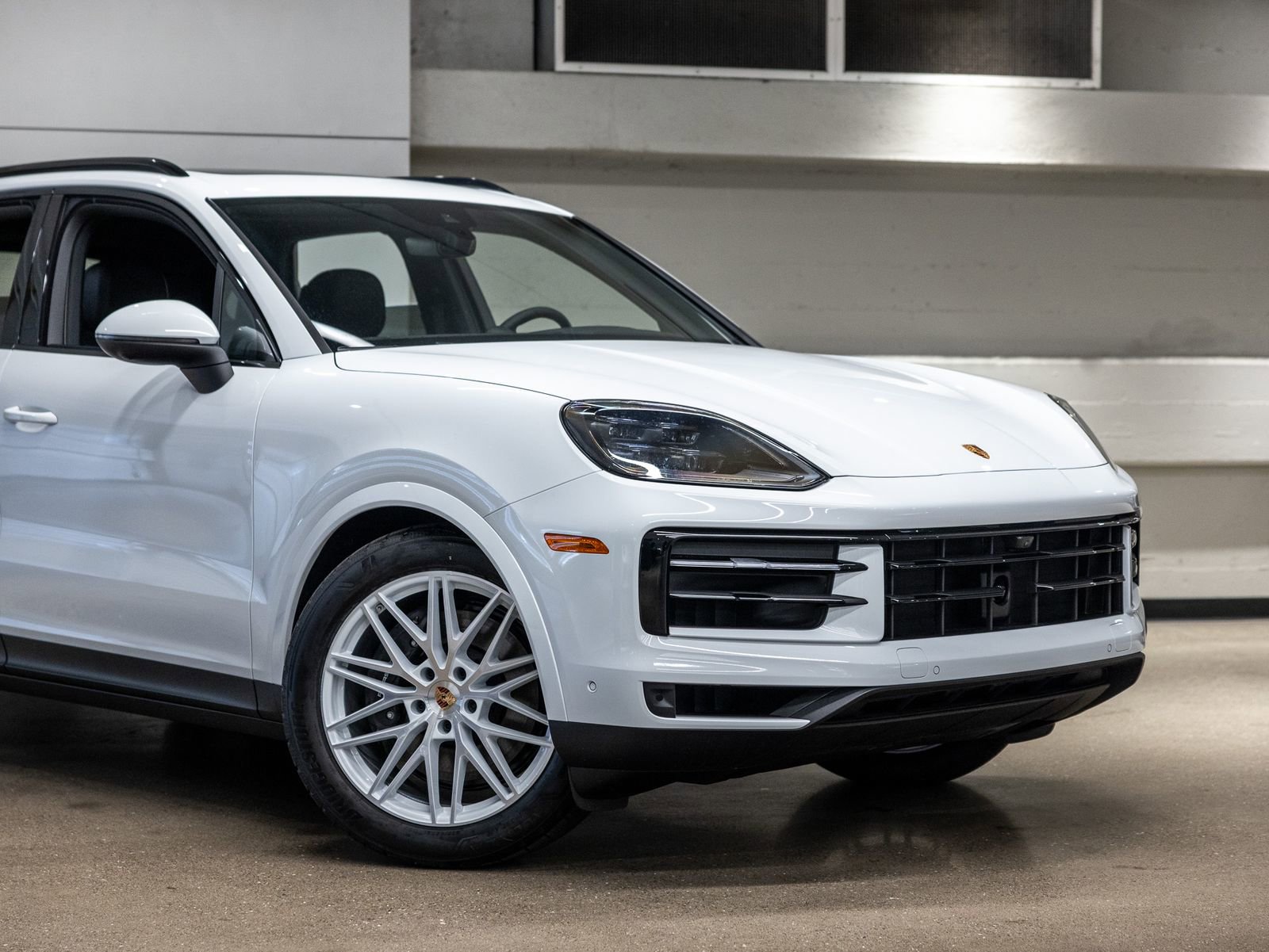 Certified 2025 Porsche Cayenne image 16