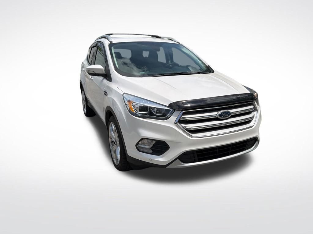 Used 2019 Ford Escape Titanium image 2