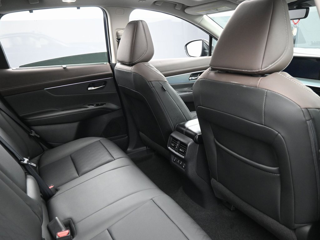 Used 2025 Nissan Murano Platinum w/ Cargo Package image 38