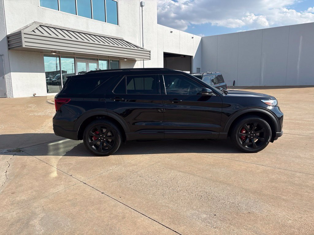 Used 2023 Ford Explorer ST w/ Equipment Group 401A AWD/4WD image 3