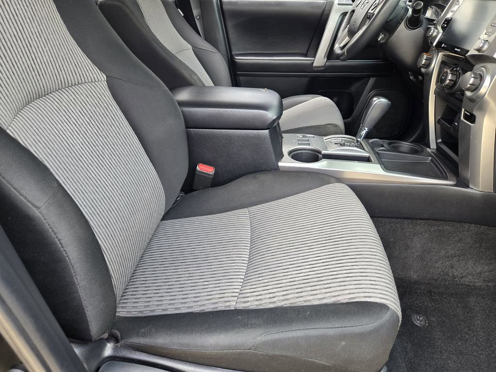 Used 2022 Toyota 4Runner SR5 RWD image 9