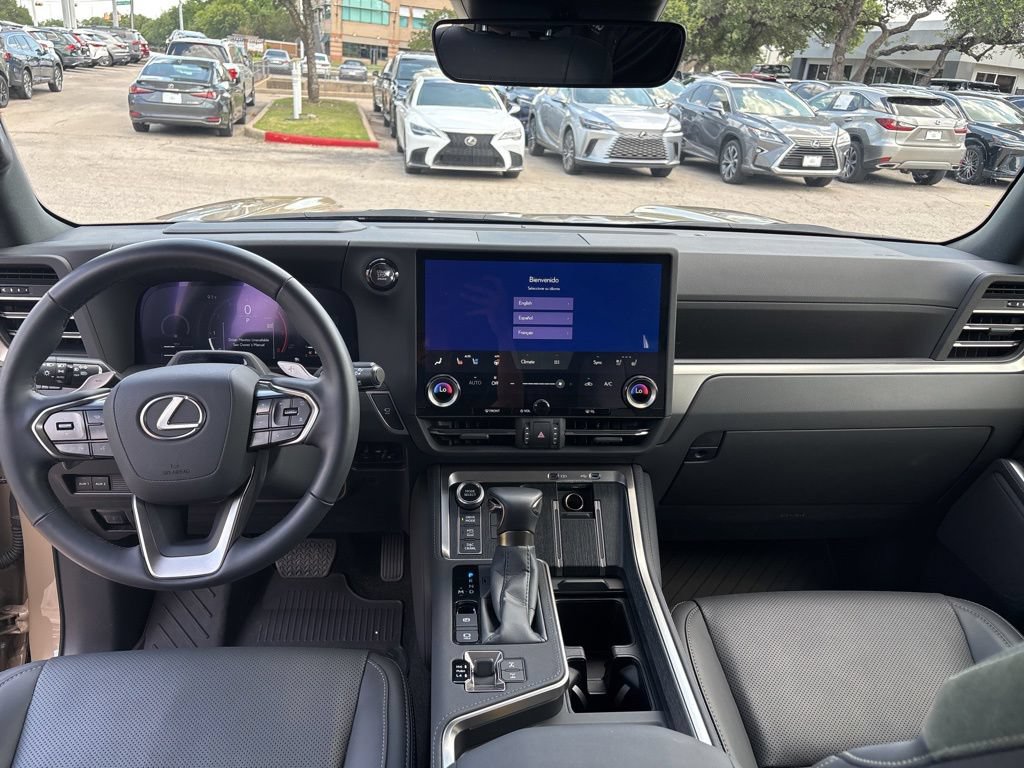 Certified 2025 Lexus GX 550 AWD/4WD image 17