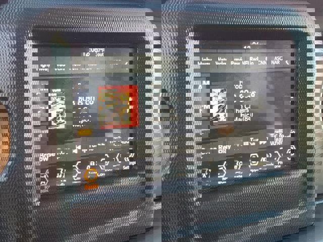 Used 2021 Jeep Gladiator Sport image 21