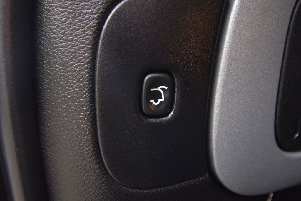 Used 2014 Jeep Cherokee Latitude w/ Comfort/Convenience Group image 34