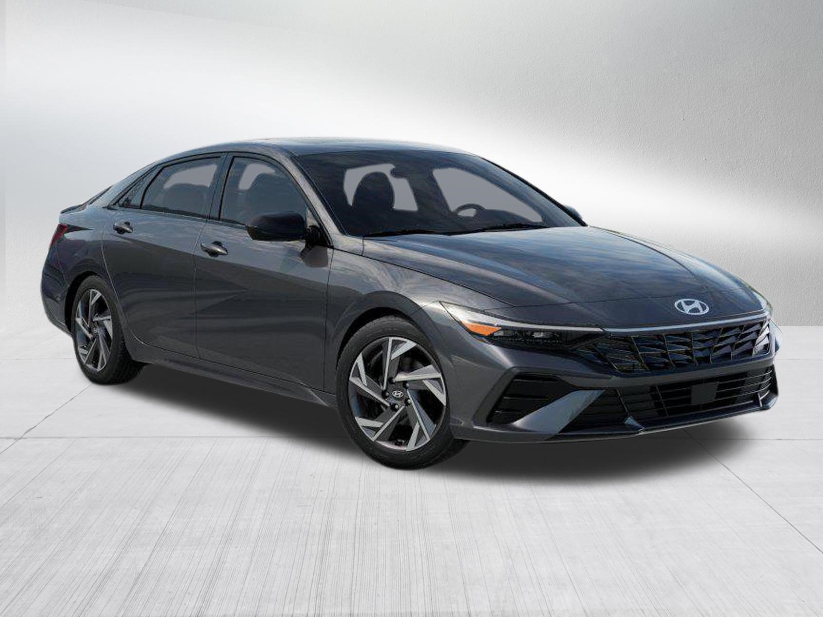 New 2026 Hyundai Elantra SEL Sport Premium image 2