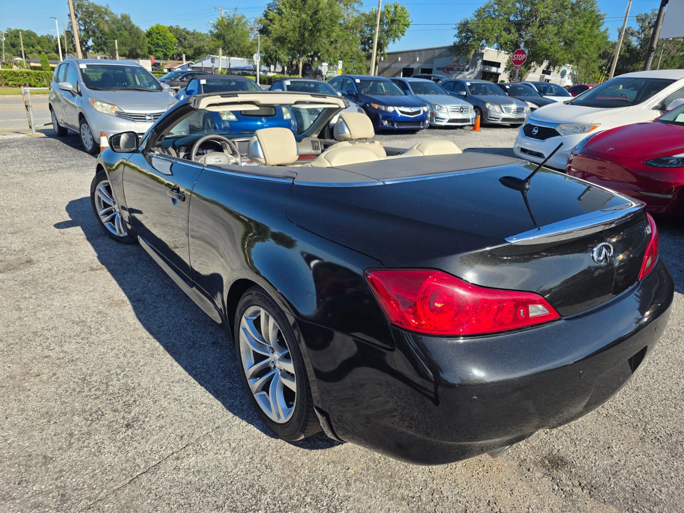 Used 2010 INFINITI G37 Convertible w/ Premium Pkg RWD image 13