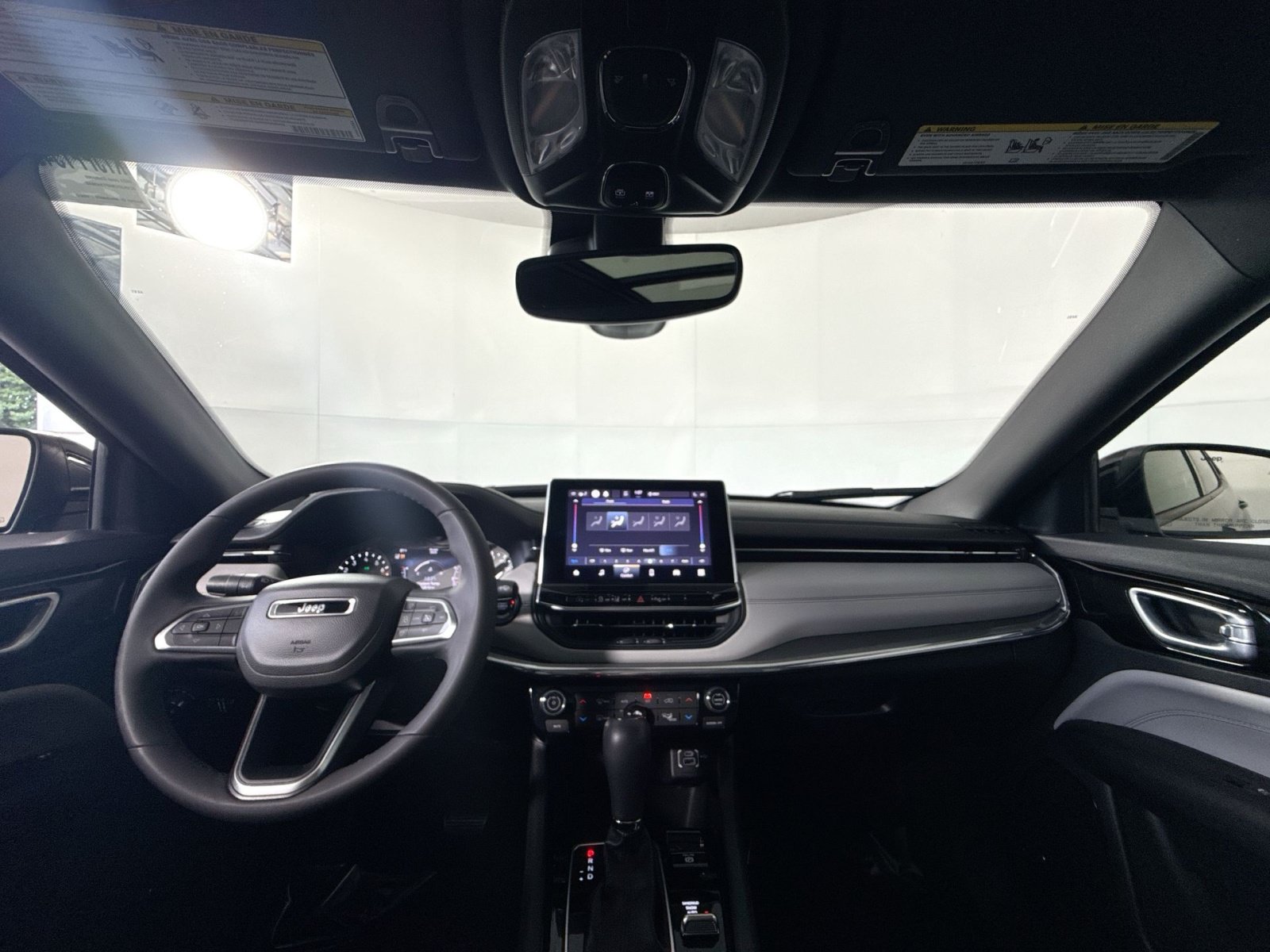 Used 2023 Jeep Compass Limited w/ Sun and Sound Group AWD/4WD image 22