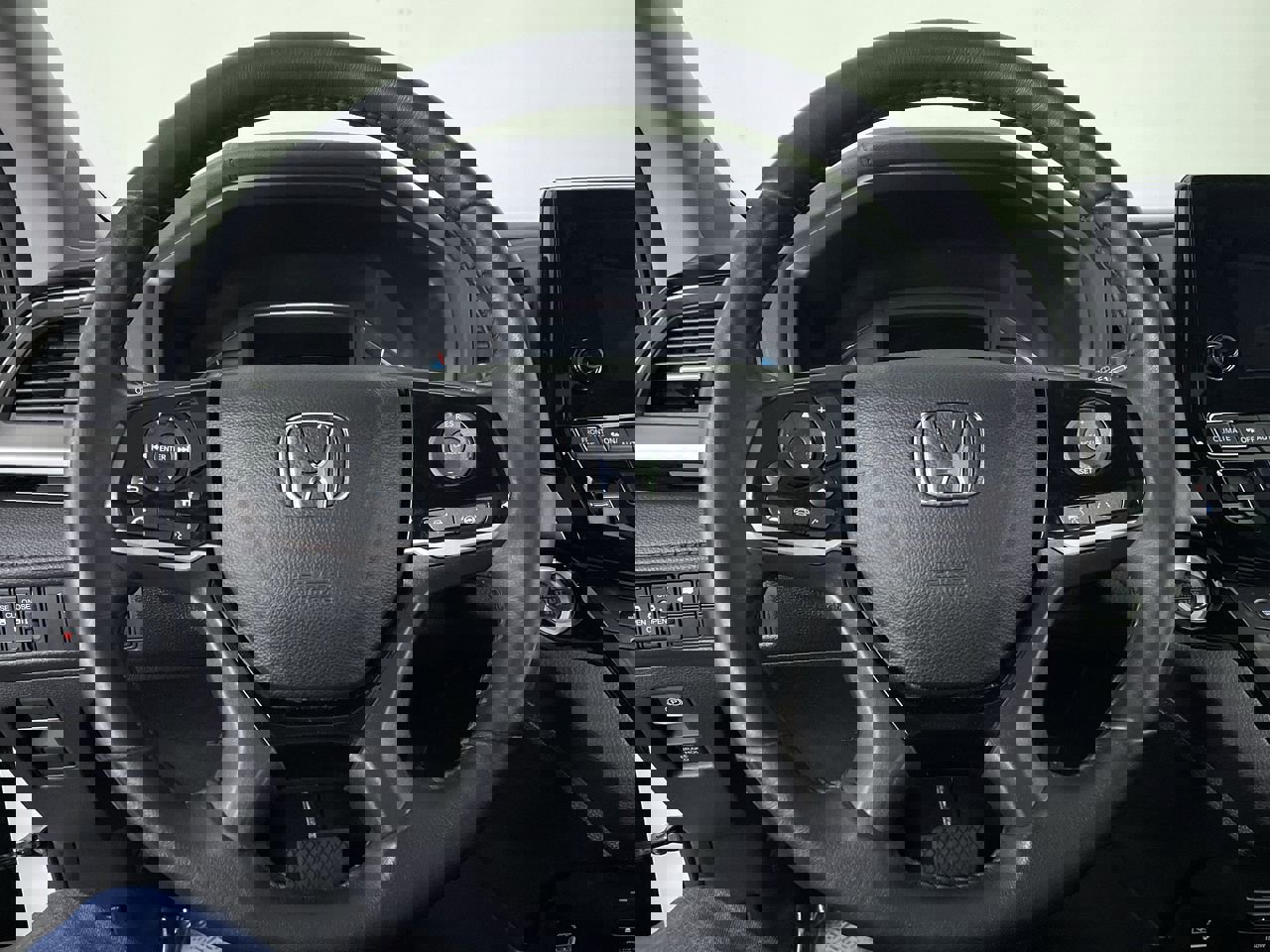 Used 2023 Honda Odyssey Touring image 13