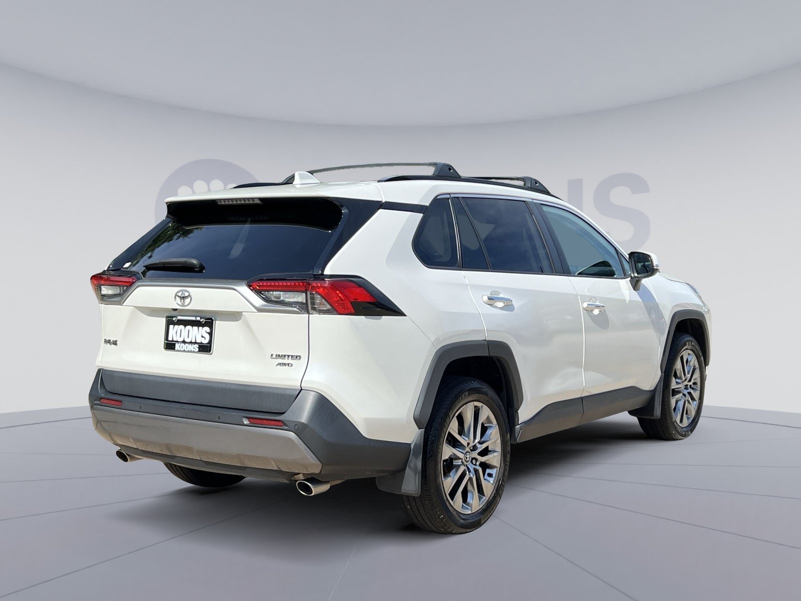 Used 2020 Toyota RAV4 Limited AWD/4WD image 16