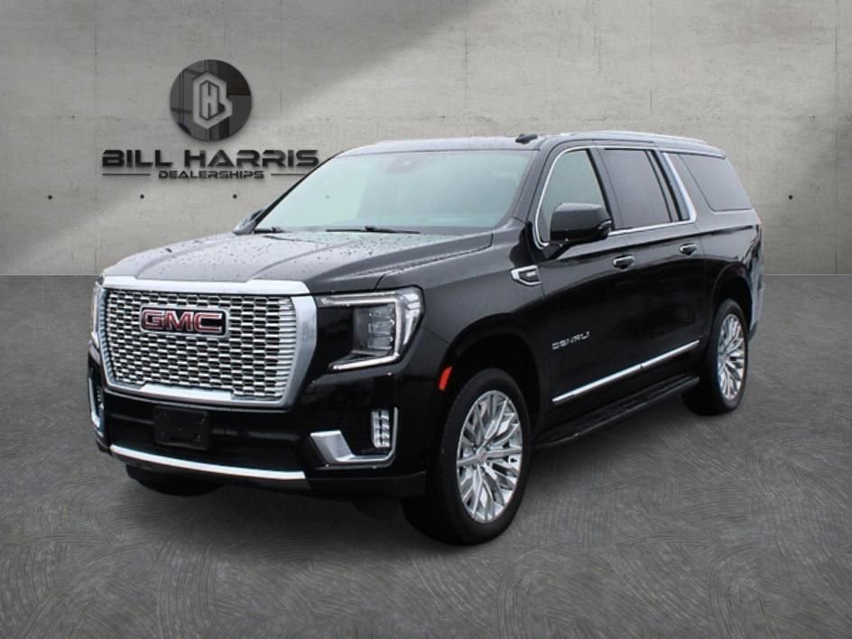 Used 2023 GMC Yukon XL Denali w/ Advanced Technology Package image 1