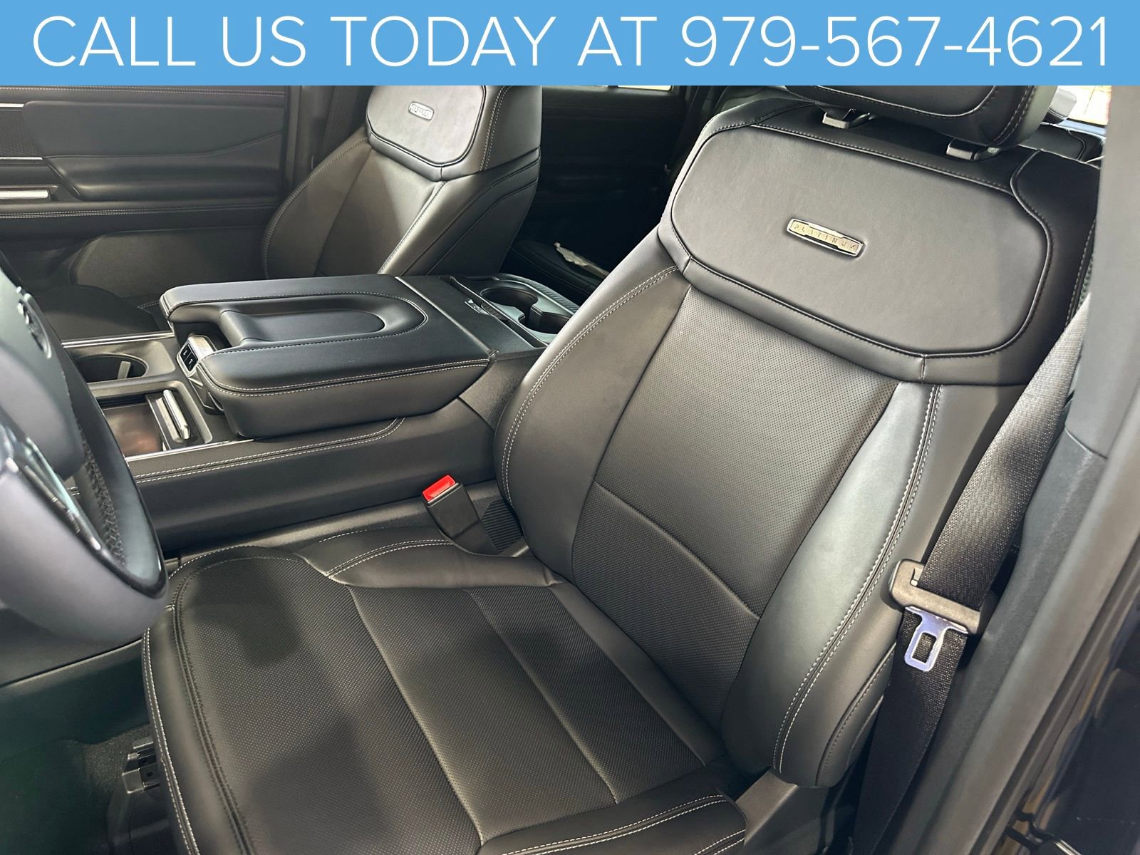 New 2025 Ford Expedition Platinum w/ Stealth Performance Package image 30