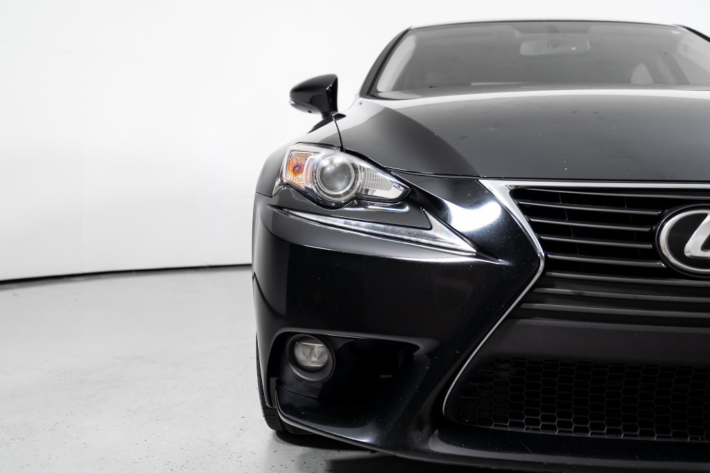 Used 2016 Lexus IS 200t RWD image 16