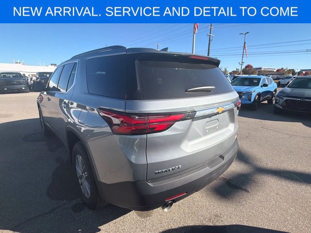 Used 2023 Chevrolet Traverse LT FWD image 9