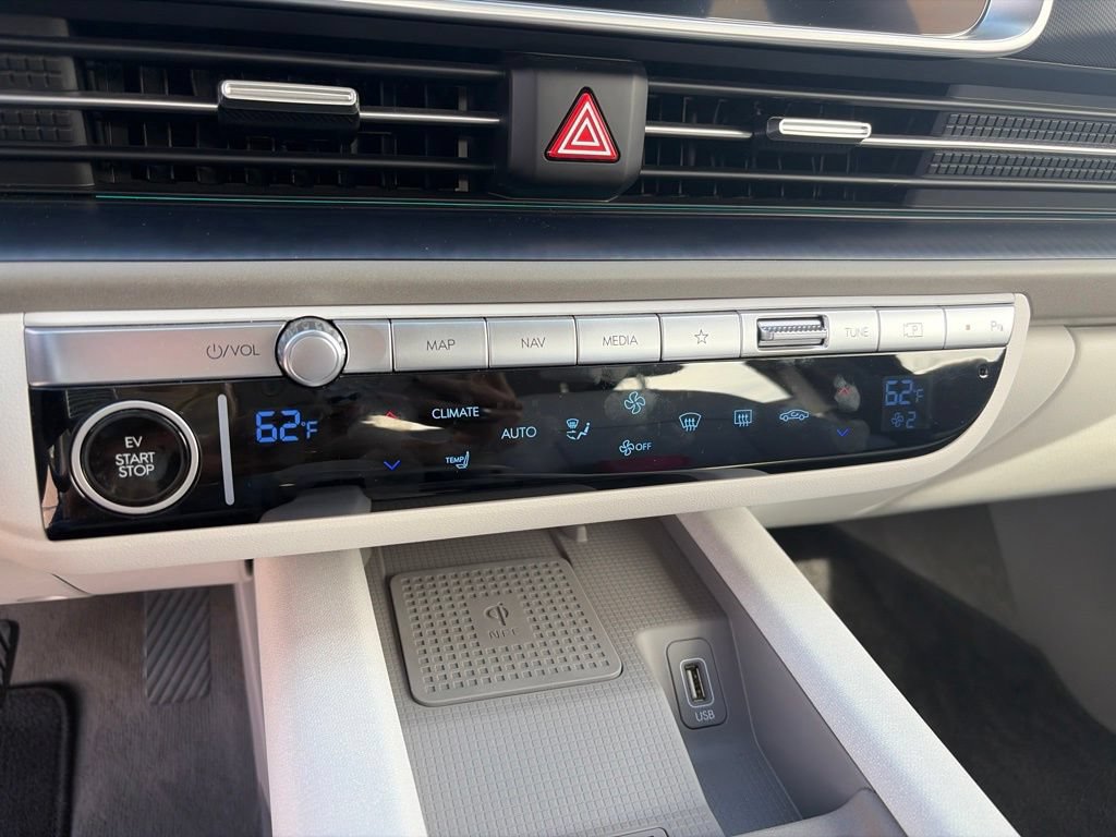 Used 2023 Hyundai Ioniq 6 SEL AWD/4WD image 18