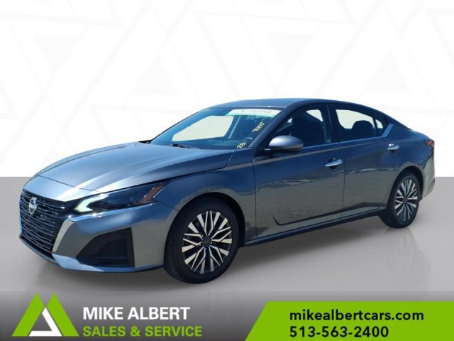 Used 2023 Nissan Altima 2.5 SV FWD image 3