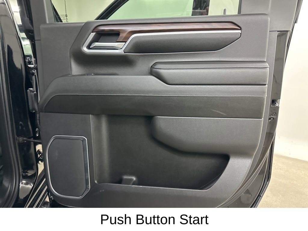 Used 2025 GMC Sierra 2500 SLT w/ SLT Premium Package image 24