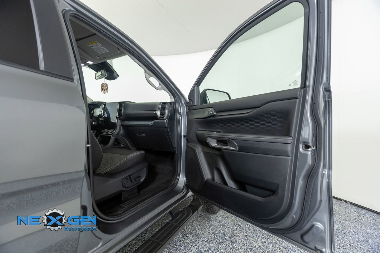 Used 2024 Ford Ranger XLT AWD/4WD image 38