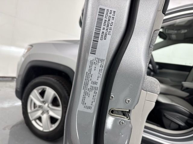 Used 2022 Jeep Compass Latitude image 35