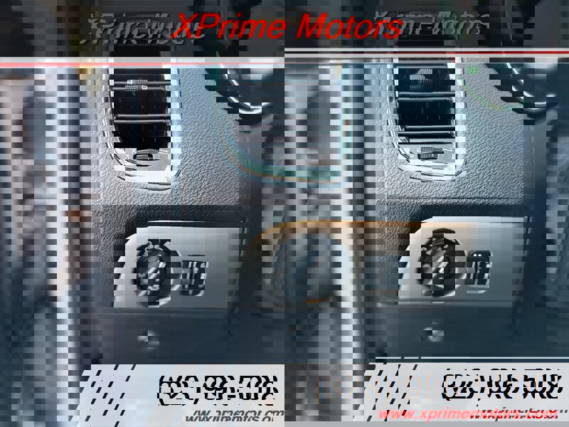 Used 2015 Dodge Durango R/T w/ Technology Group RWD image 21