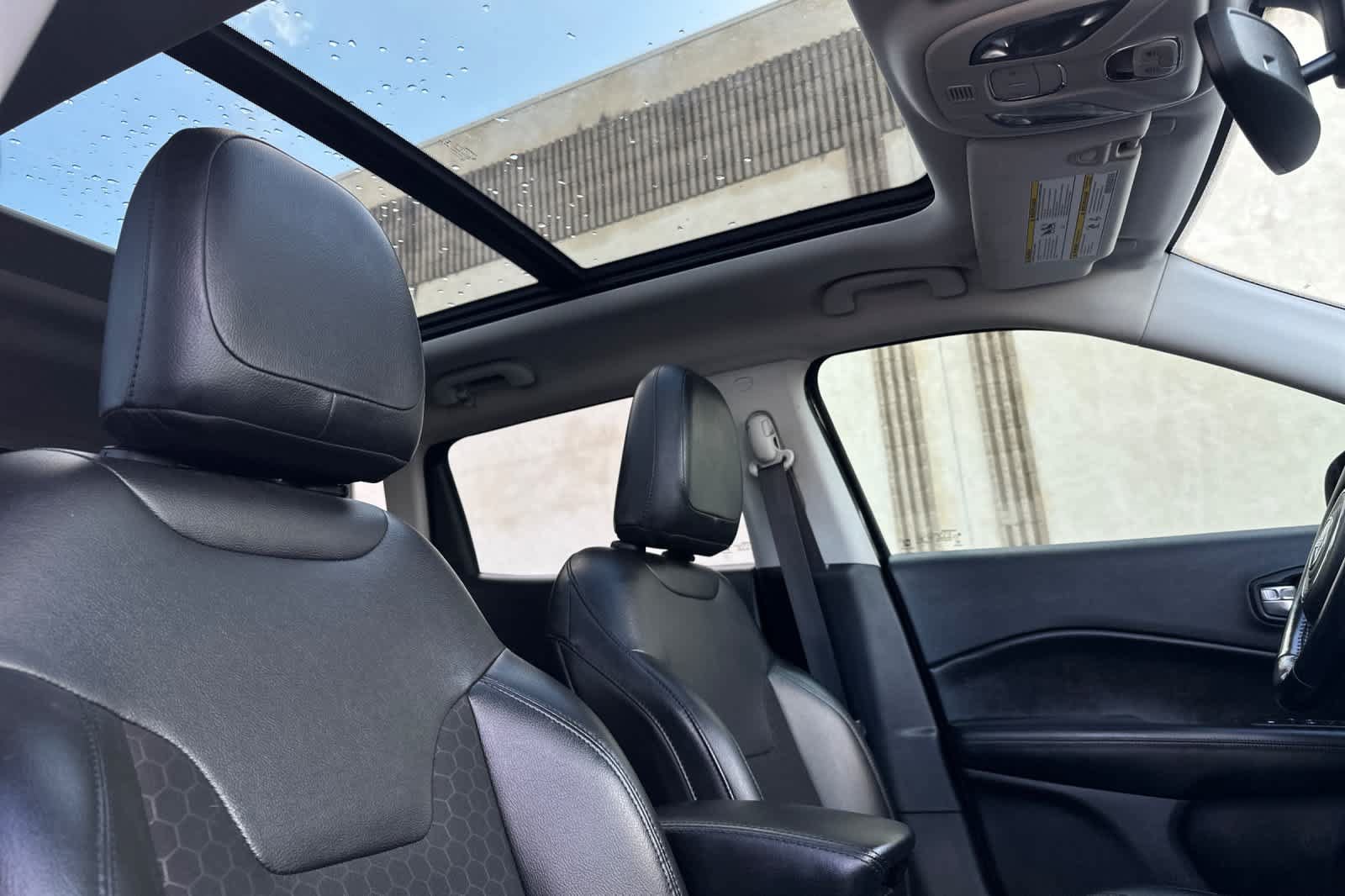 Used 2021 Jeep Compass Latitude w/ Sun and Sound Group AWD/4WD image 18