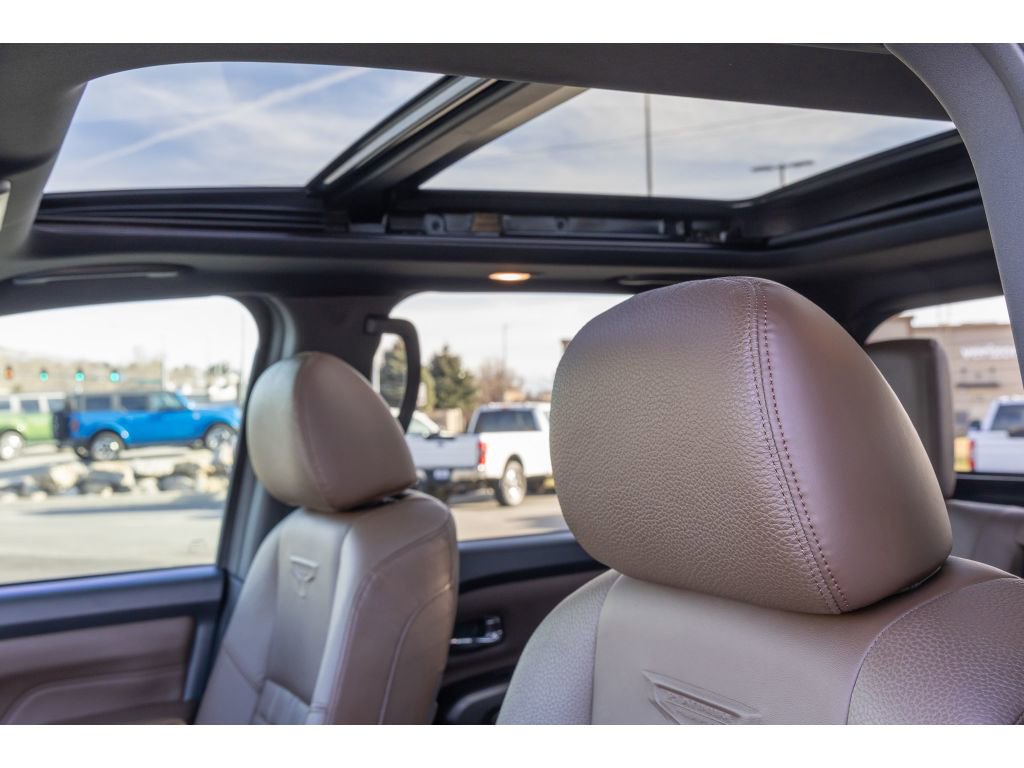 Used 2021 Nissan Titan Platinum Reserve w/ Moonroof Package image 18