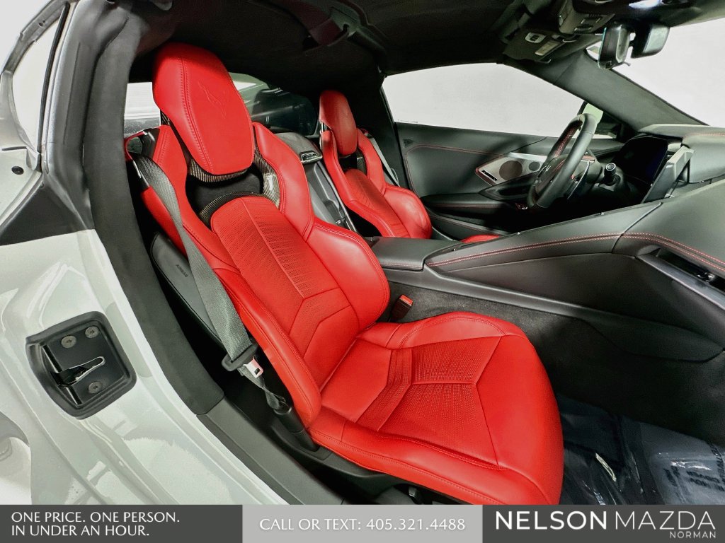 Used 2022 Chevrolet Corvette Stingray Premium Cpe w/ Z51 Performance Package RWD image 28