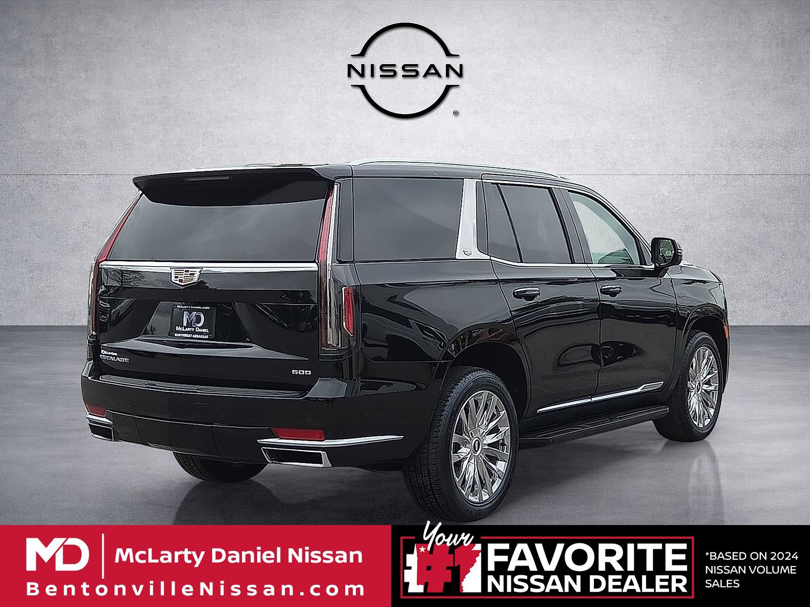 Used 2023 Cadillac Escalade Premium Luxury w/ Performance Package AWD/4WD image 5