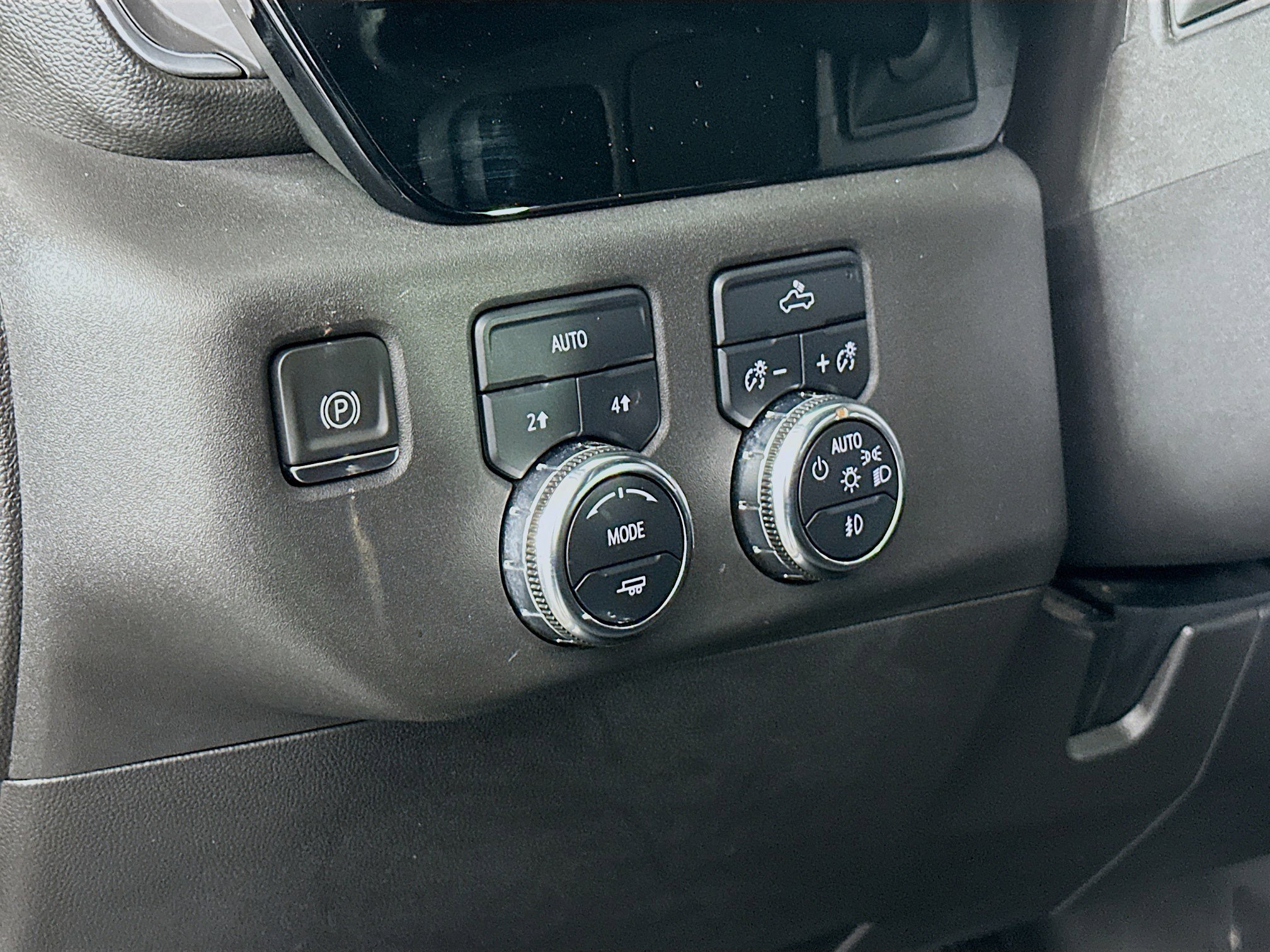 Used 2024 GMC Sierra 1500 Elevation image 16