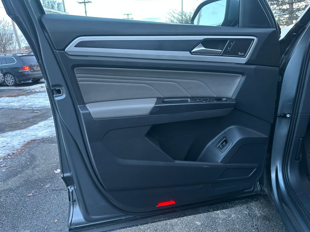 Used 2021 Volkswagen Atlas Cross Sport SEL Premium image 5