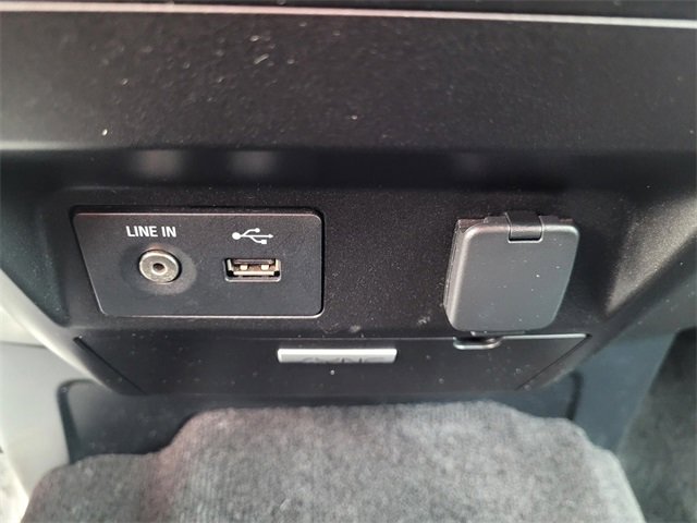 Used 2015 Ford F150 XLT w/ Equipment Group 301A Mid image 17