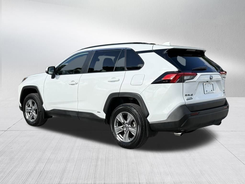 Used 2024 Toyota RAV4 XLE AWD/4WD image 7