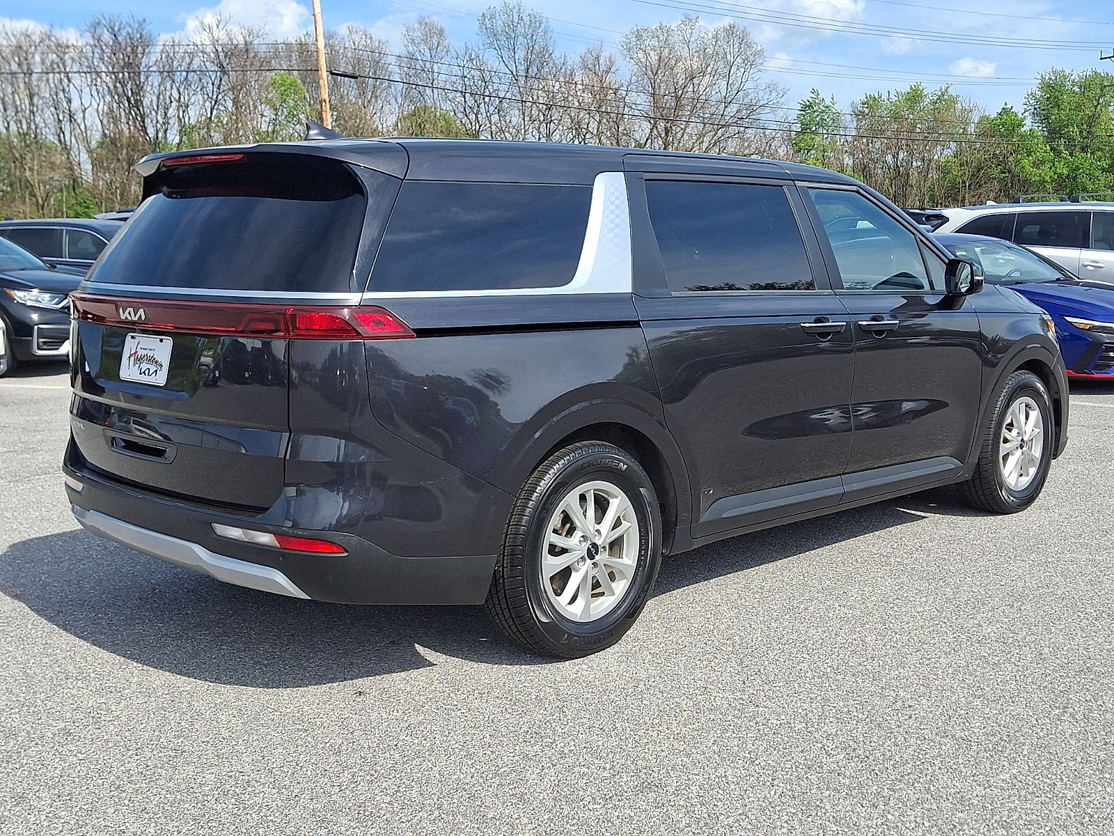 Used 2024 Kia Carnival LX FWD image 6
