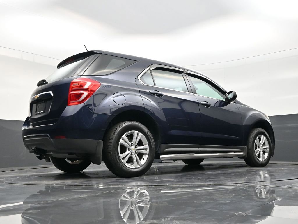 Used 2017 Chevrolet Equinox LS FWD image 24