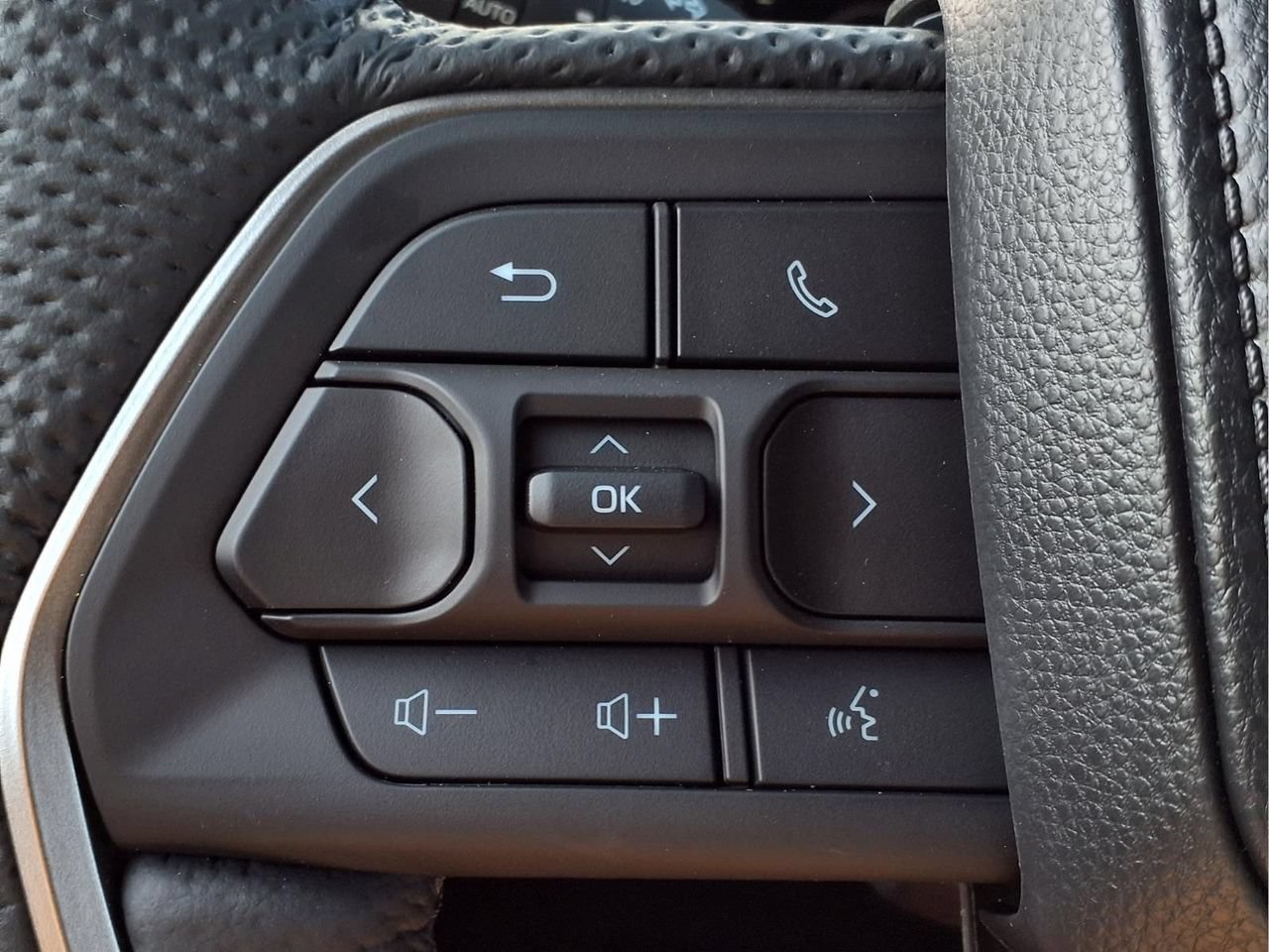 New 2026 Toyota Tacoma TRD Off-Road w/ TRD Off Road Upgrade Package AWD/4WD image 21