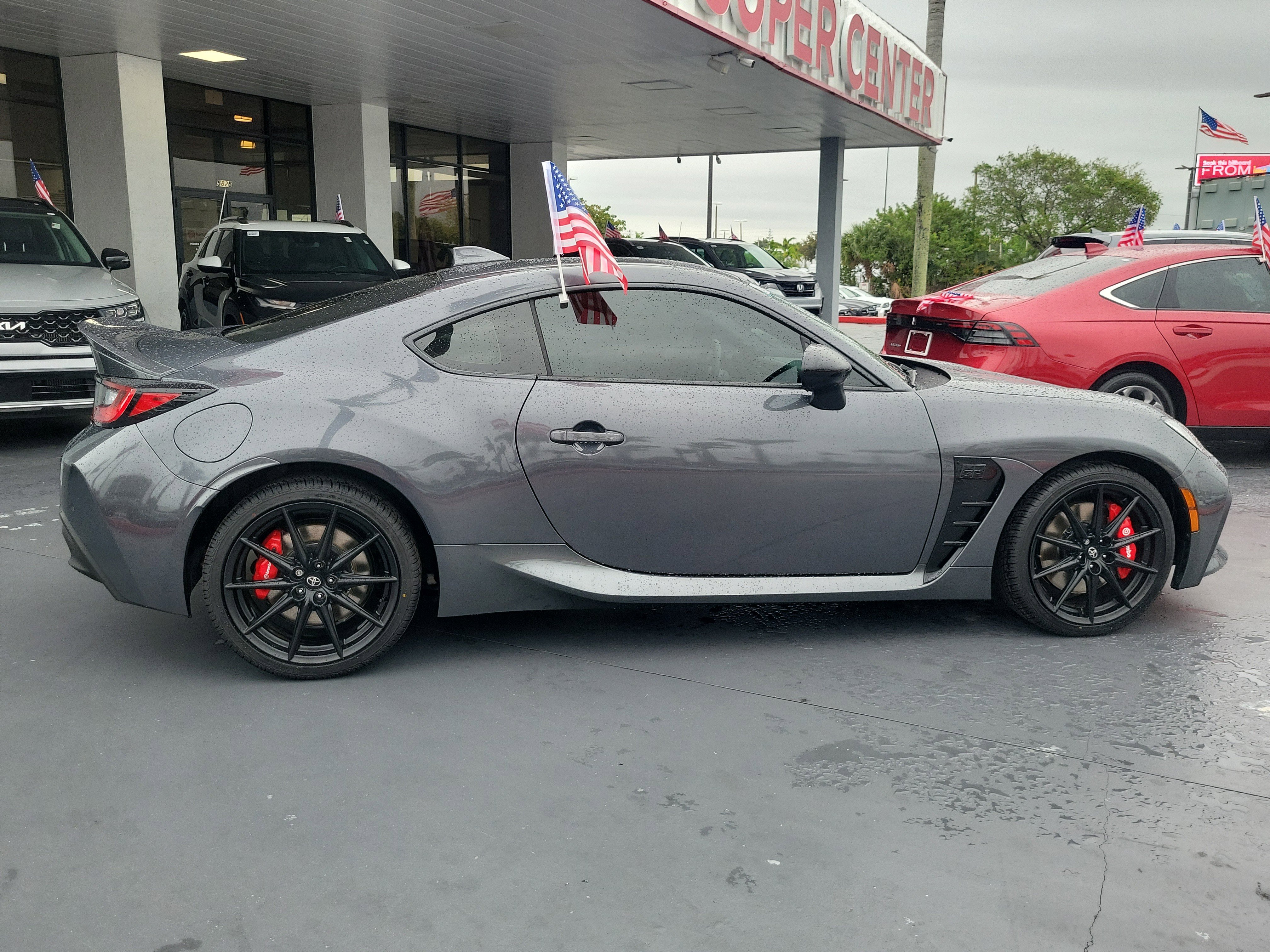 Used 2025 Toyota GR86 Premium w/ Performance Package image 12