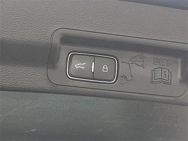 Used 2021 Ford Explorer XLT w/ Equipment Group 202A image 29