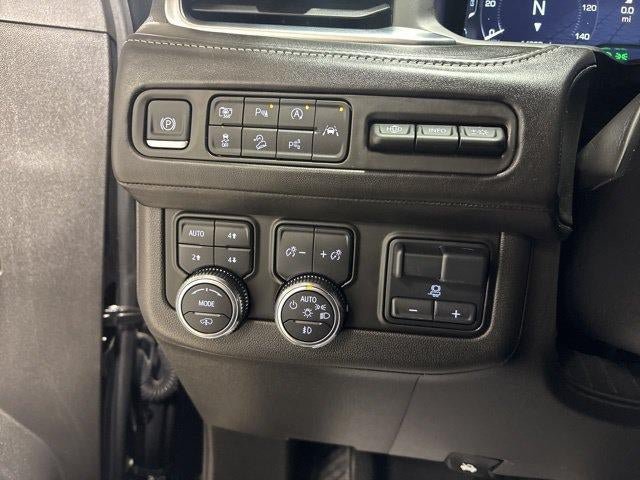 Used 2024 GMC Yukon Denali Ultimate AWD/4WD image 15