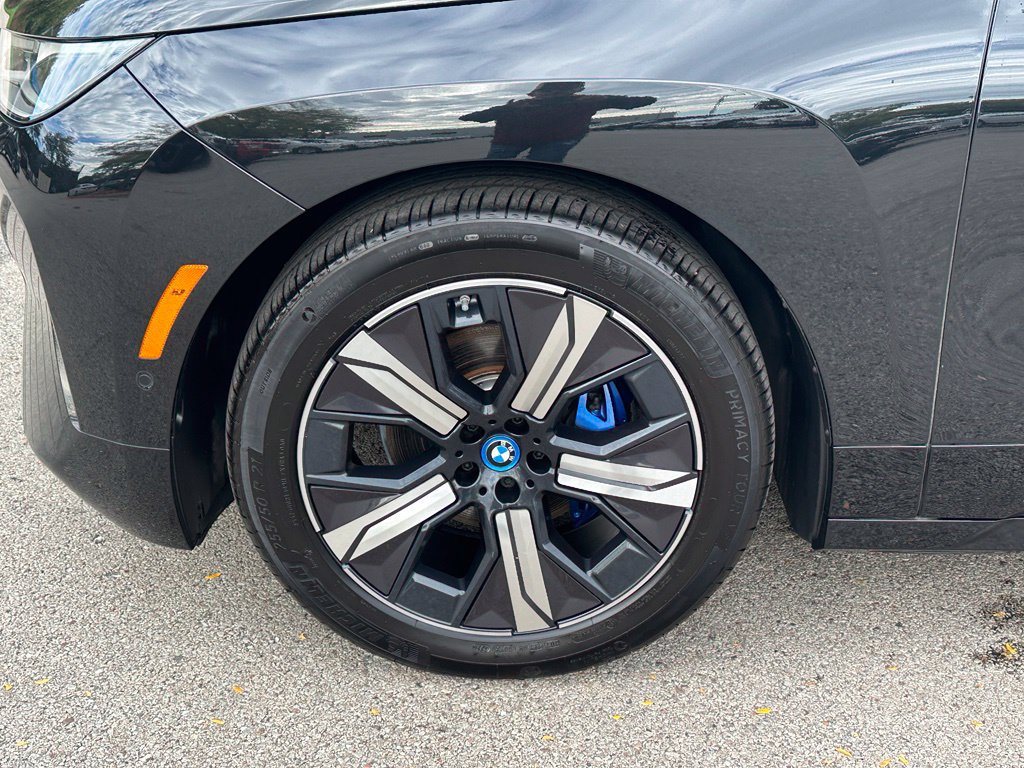 Used 2024 BMW iX M60 AWD/4WD image 11