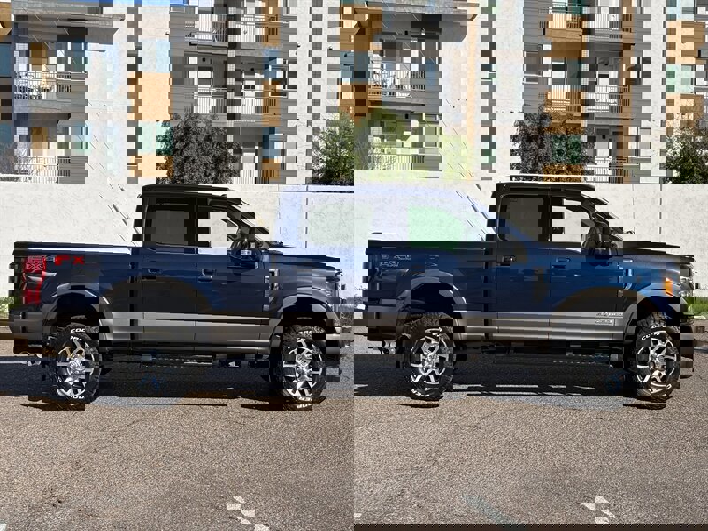 Used 2018 Ford F250 King Ranch w/ FX4 Off-Road Package image 3