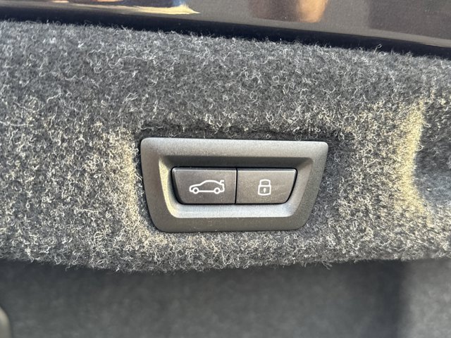 Certified 2025 BMW 530i xDrive image 25