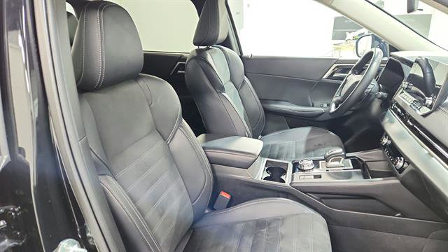 Used 2024 Mitsubishi Outlander SE image 26