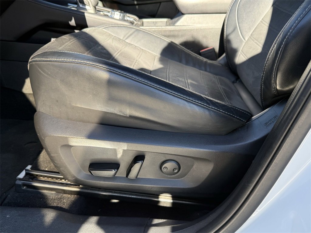 Used 2023 Mitsubishi Outlander SE image 14