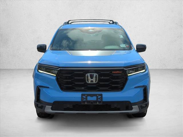 Used 2023 Honda Pilot TrailSport image 2