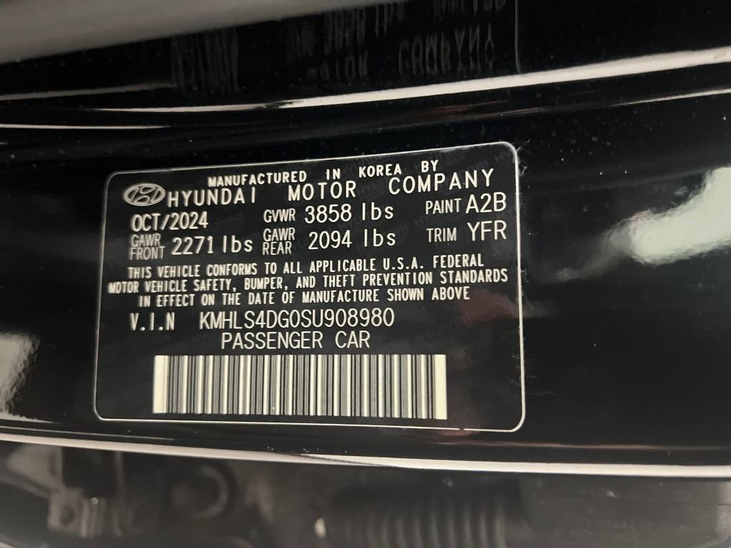 Used 2025 Hyundai Elantra SEL image 33