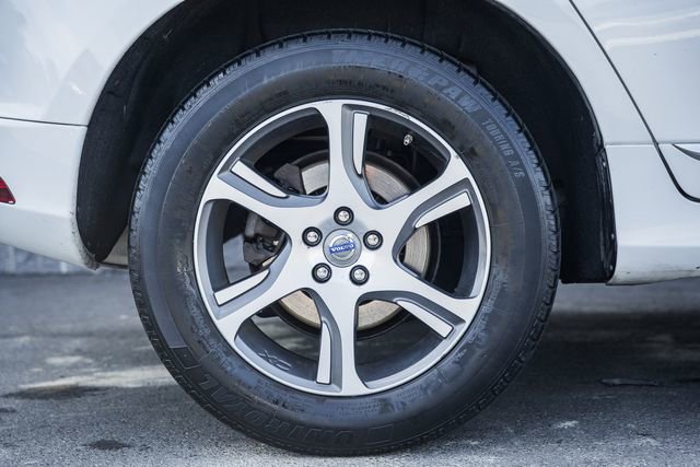 Used 2015 Volvo XC60 T6 w/ Proximity Package image 23