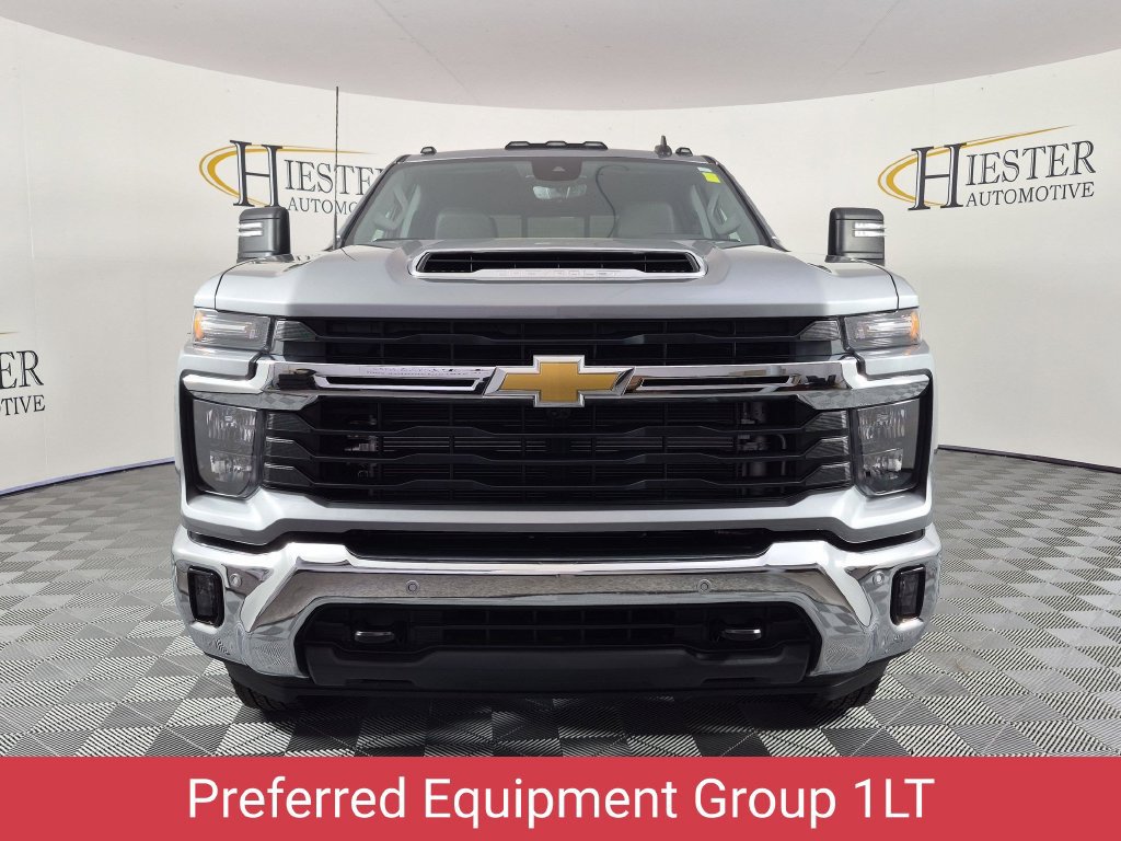 Certified 2026 Chevrolet Silverado 3500 LT w/ All Star Edition AWD/4WD image 9